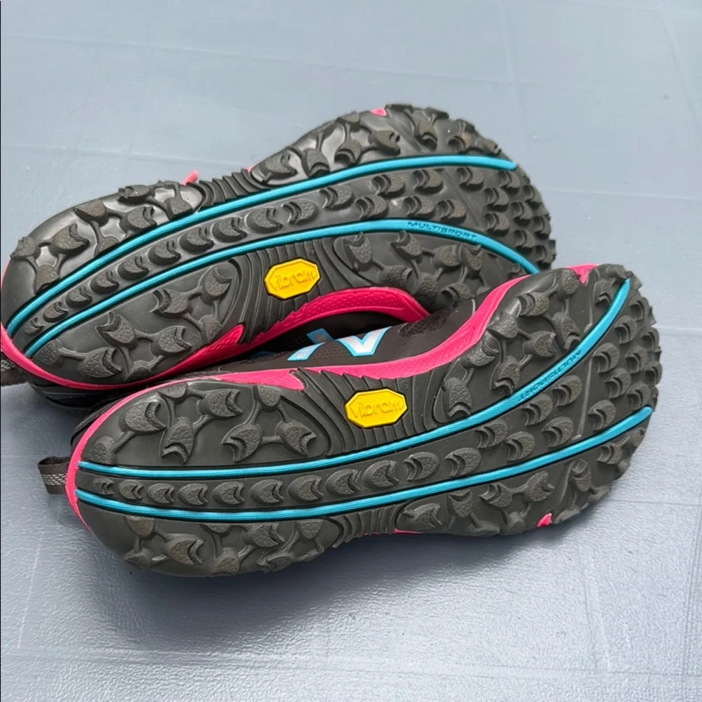 New Balance Minimus Black and Pink Running Shoes